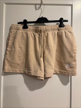 Nike Women’s Shorts XL